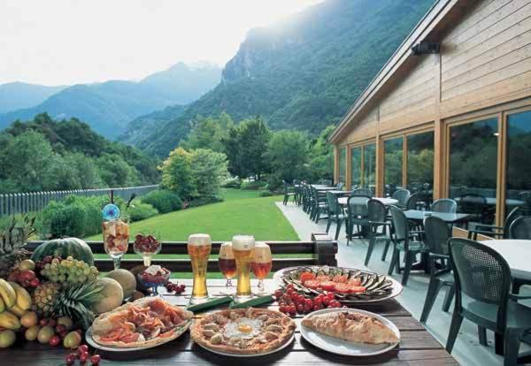 Hotel Aurora Киавенна Экстерьер фото