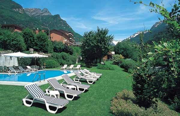 Hotel Aurora Киавенна Экстерьер фото
